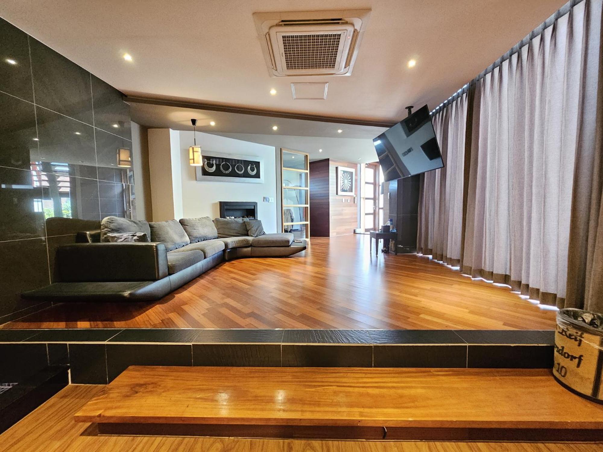 Jeju Hotel Scarboro Согвипхо Экстерьер фото