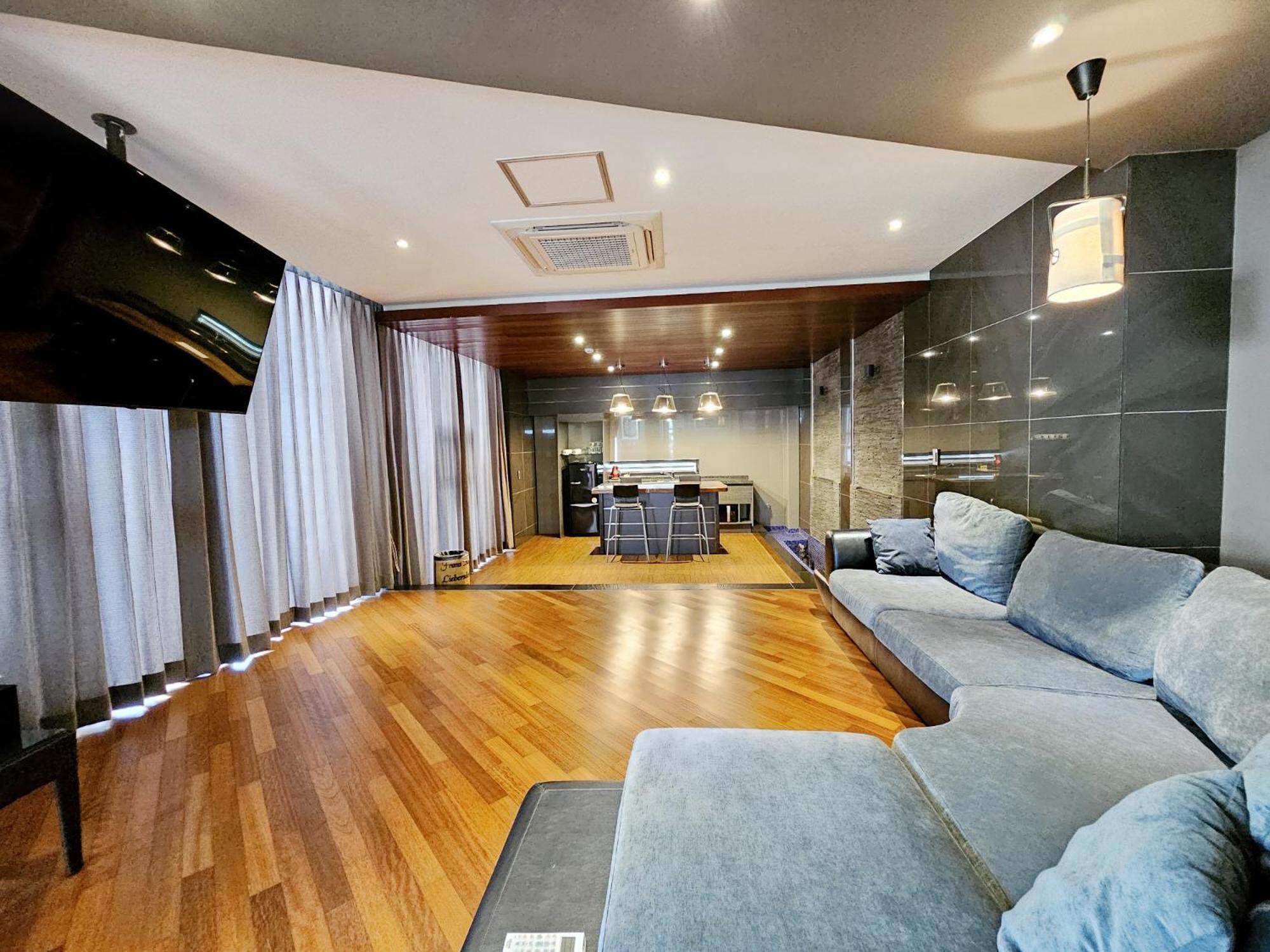 Jeju Hotel Scarboro Согвипхо Экстерьер фото