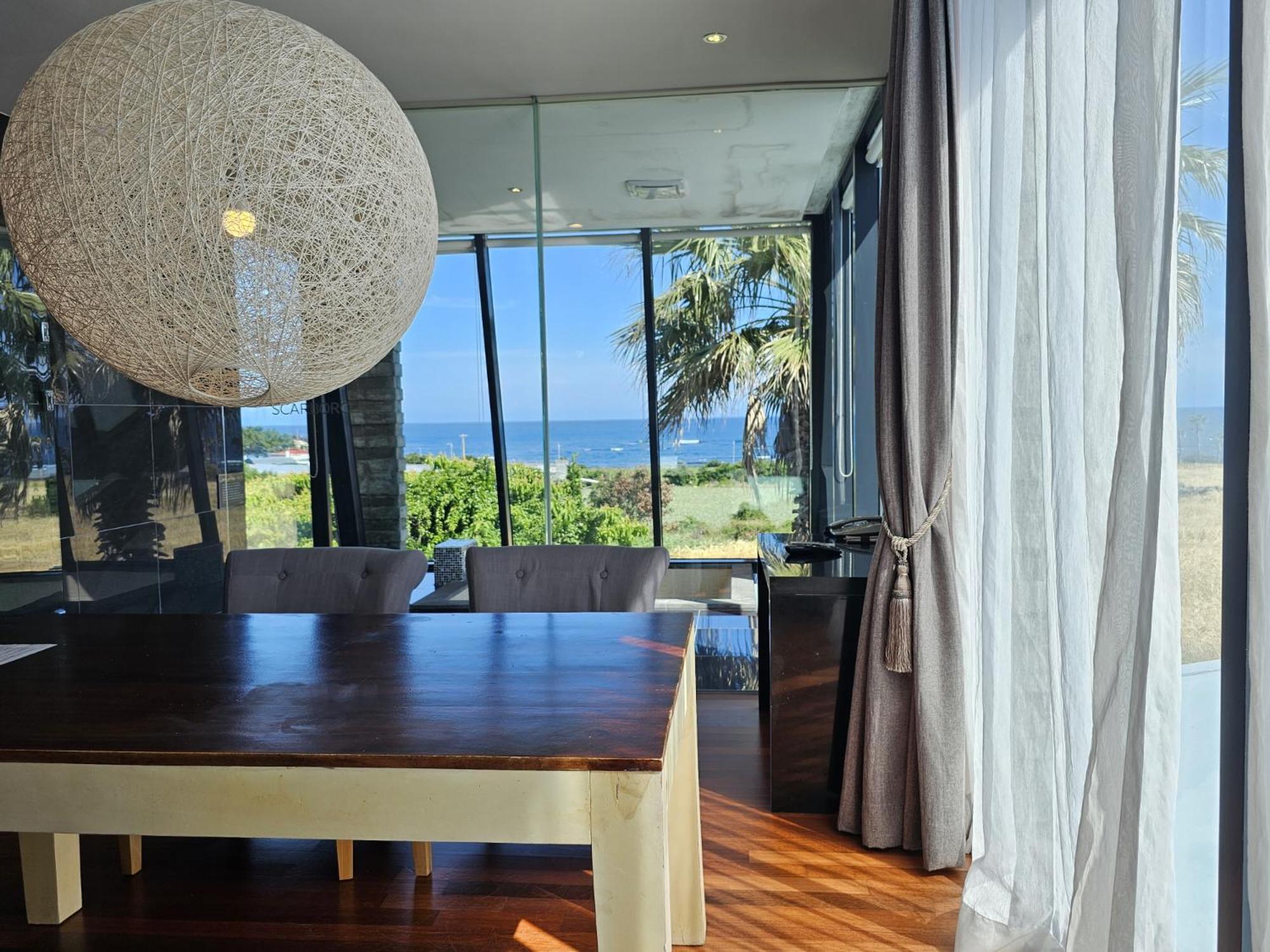 Jeju Hotel Scarboro Согвипхо Экстерьер фото