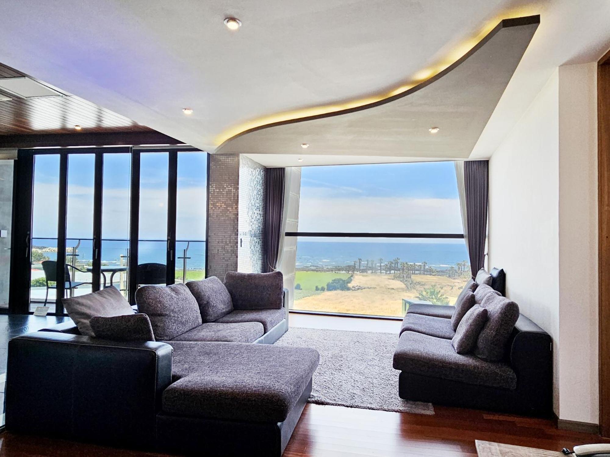 Jeju Hotel Scarboro Согвипхо Экстерьер фото